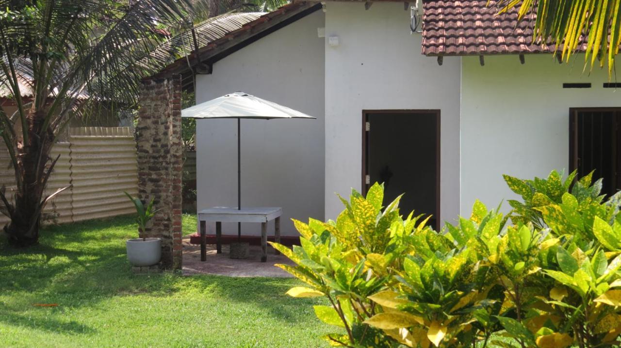 Mendis cottage Weligama Esterno foto