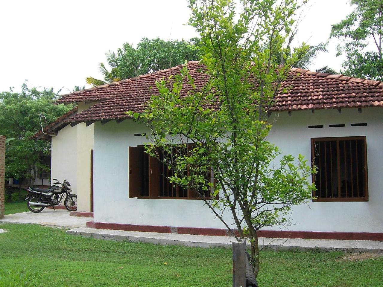 Mendis cottage Weligama Esterno foto